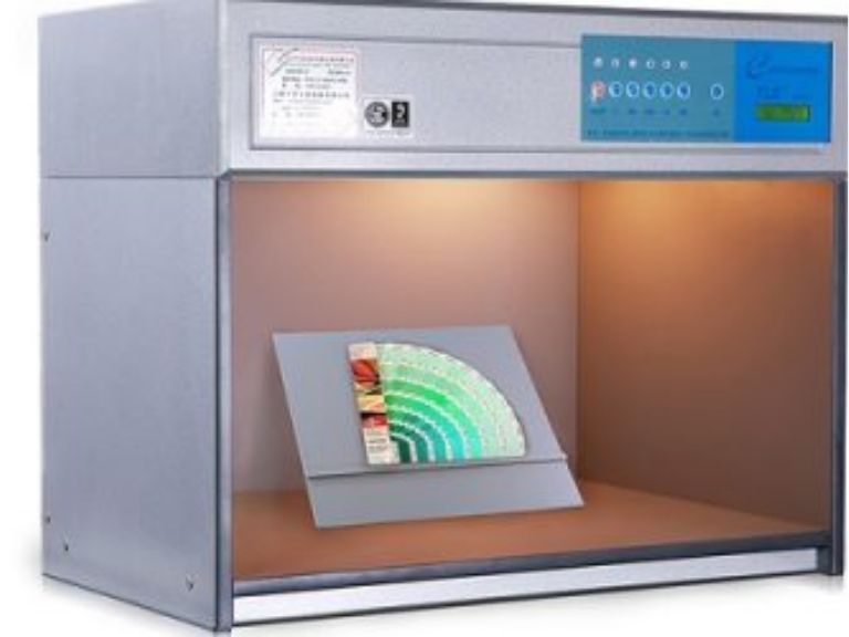 Hiệu chuẩn tủ soi màu Hiệu chuẩn tủ soi màu vải
