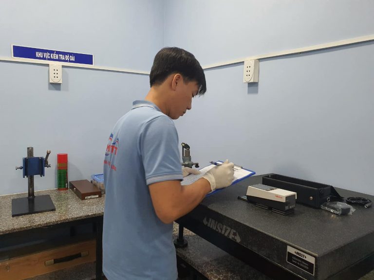 Hiệu chuẩn máy đo độ nhám