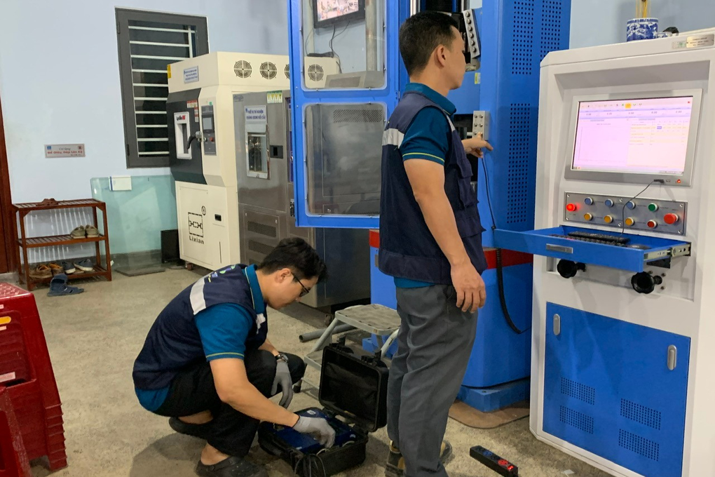 Hiệu chuẩn máy kéo nén đa năng